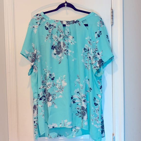 Torrid Blouse - Picture 2 of 3